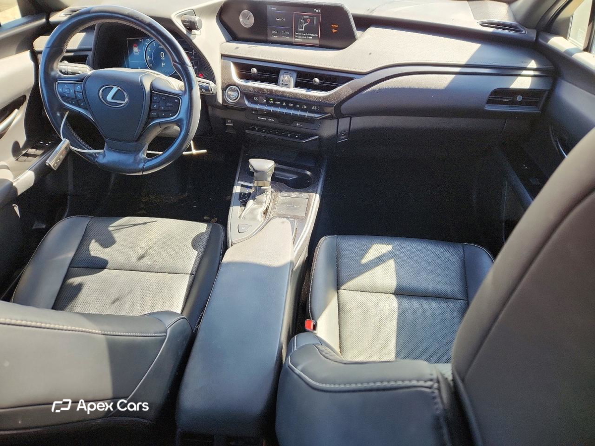 Lexus UX 2019