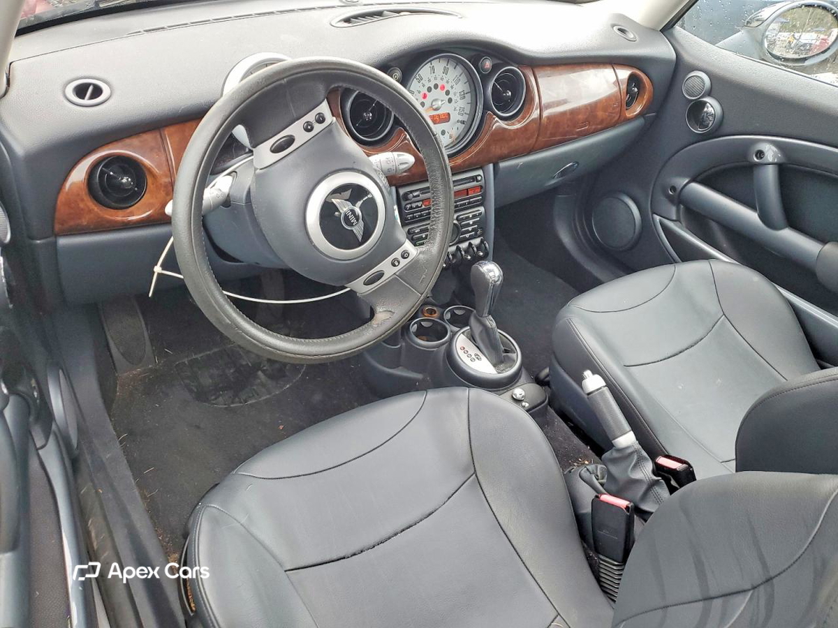 MINI Cooper 2003