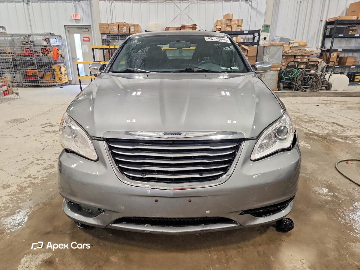 Chrysler 200 2013