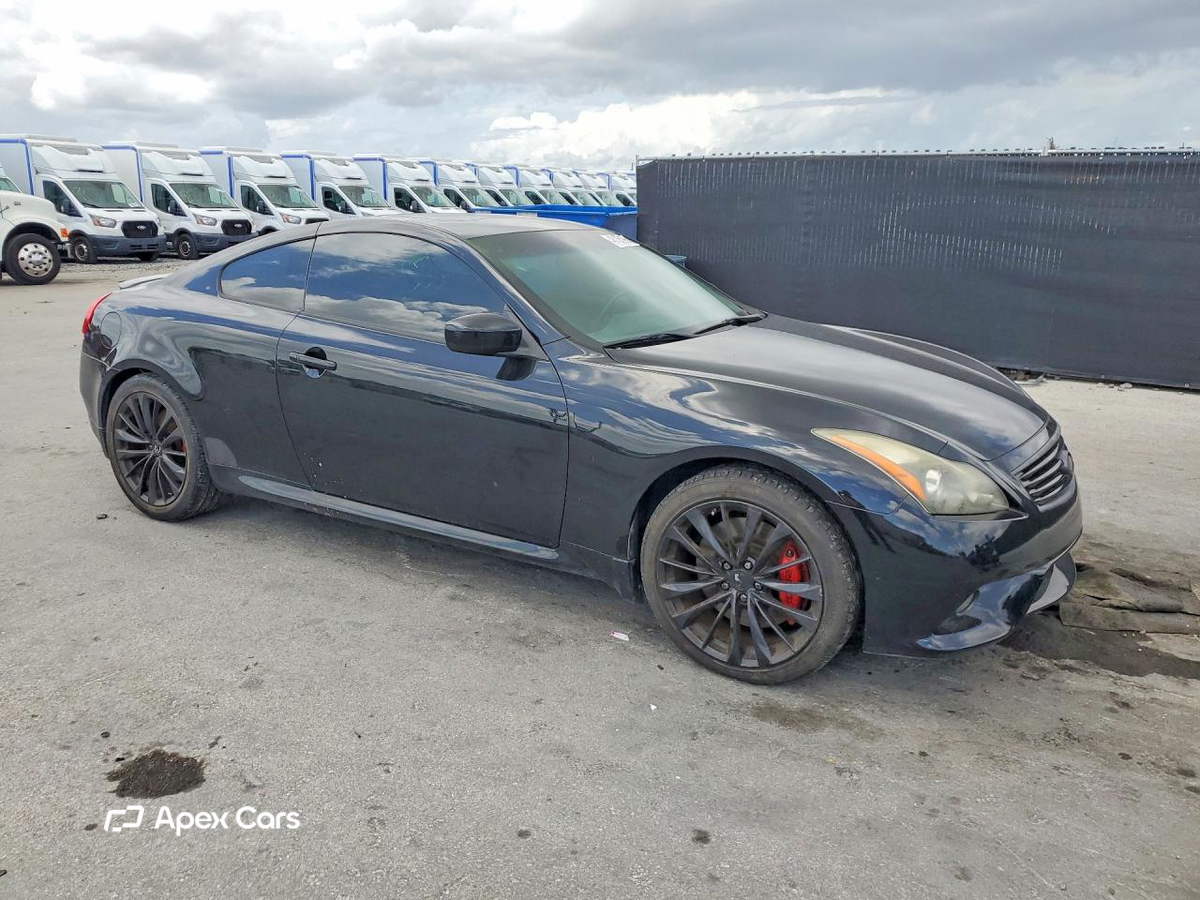 Infiniti G 2012