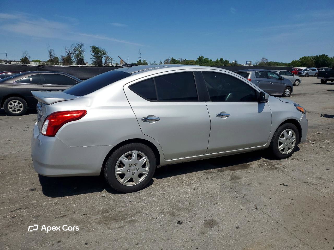 Nissan Versa 2018