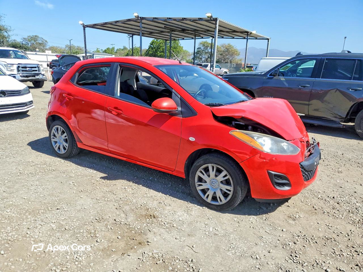 Mazda 2 2011