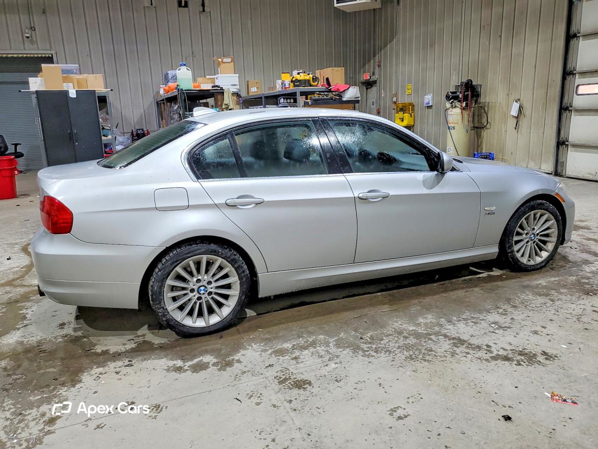BMW Series 3 2011