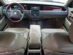Town Car 2004