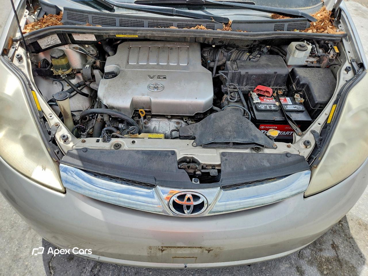 Toyota Sienna 2008