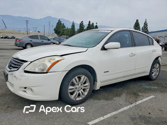 Nissan Altima 2010 - Image 1 of 13