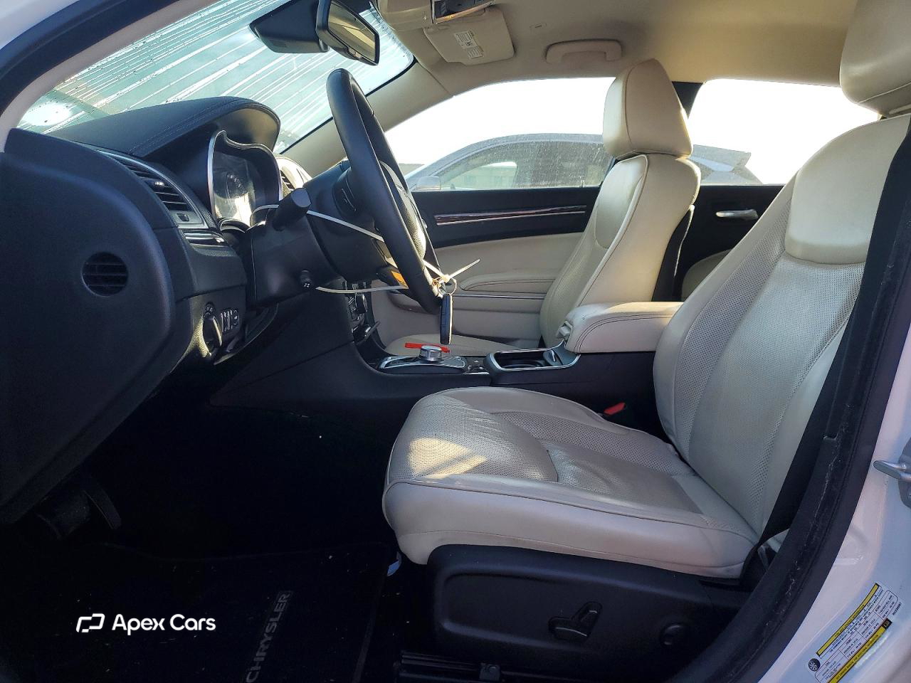 Chrysler 300 2022