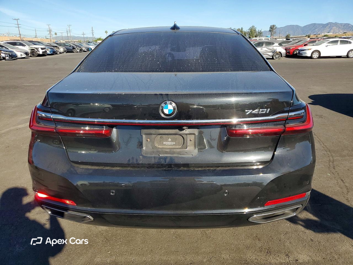 BMW Series 7 2021