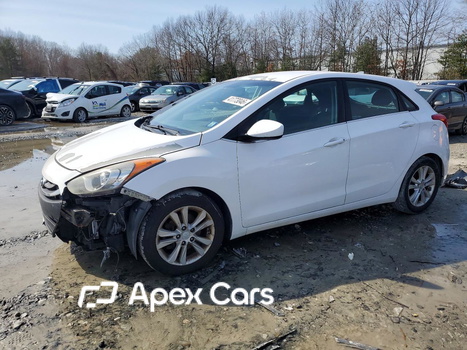 Hyundai Elantra 2013 - Image 1 of 13