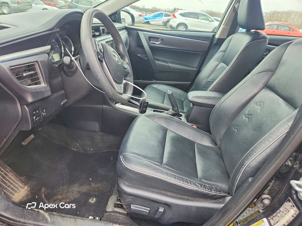 Toyota Corolla 2015
