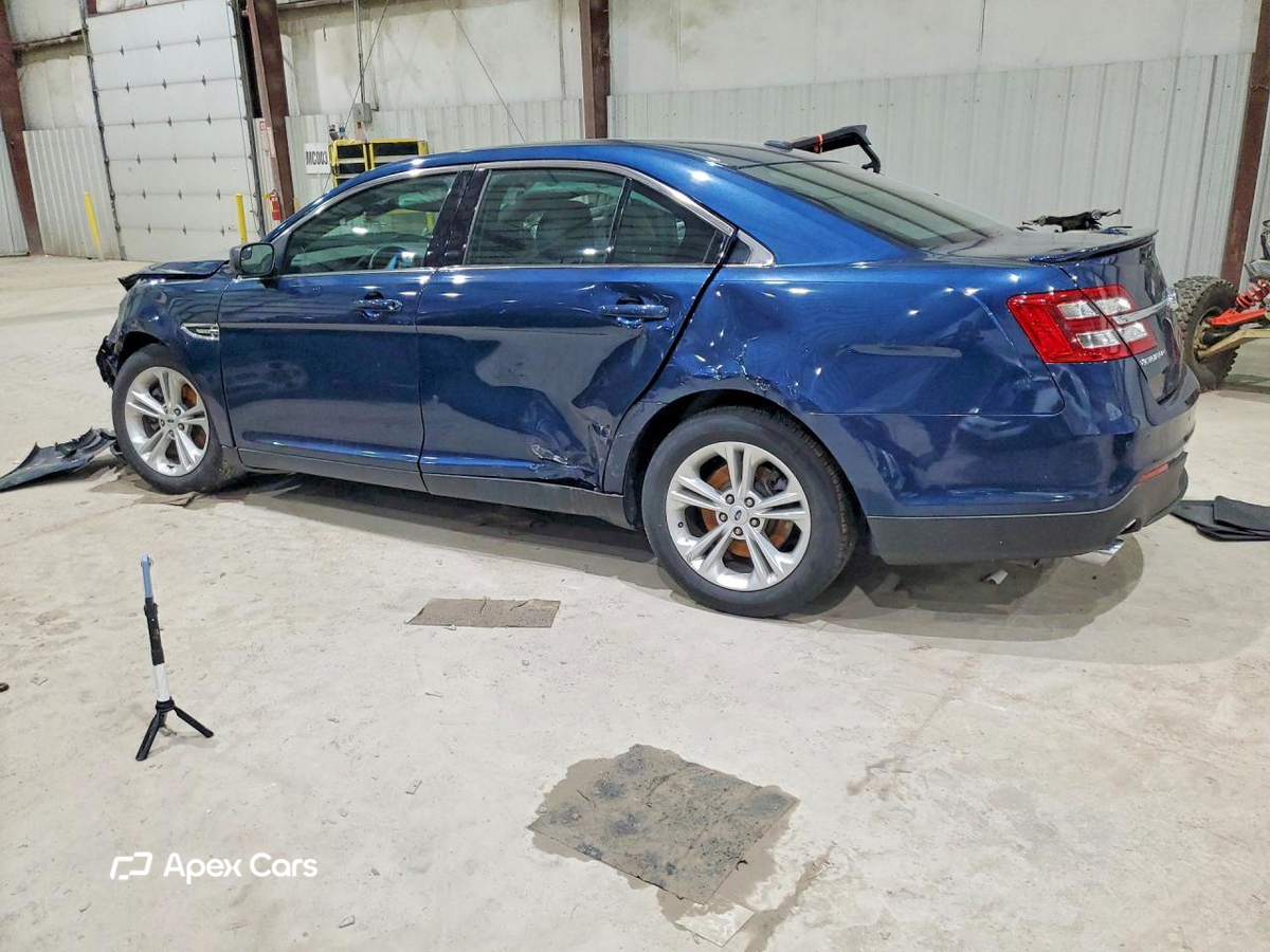 Ford Taurus 2016