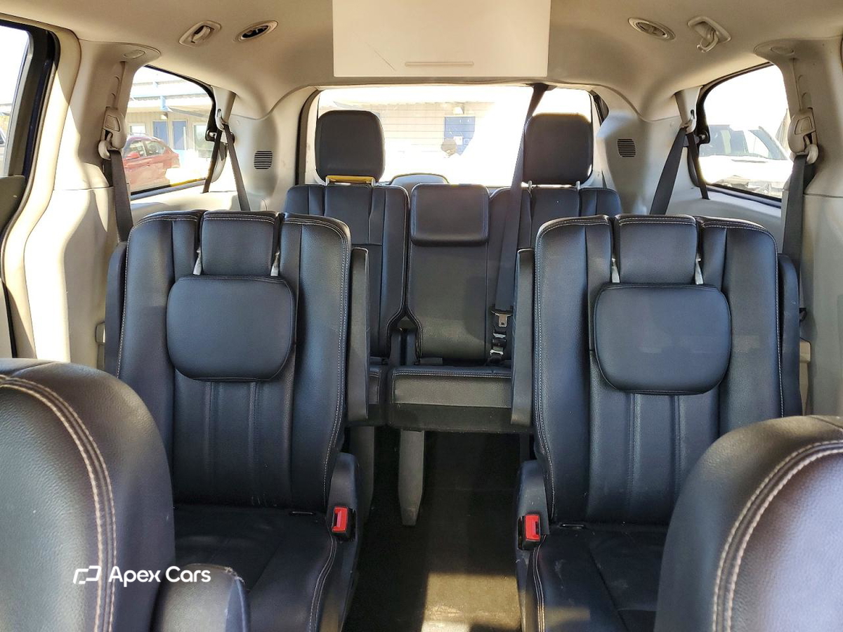 Chrysler Voyager 2016