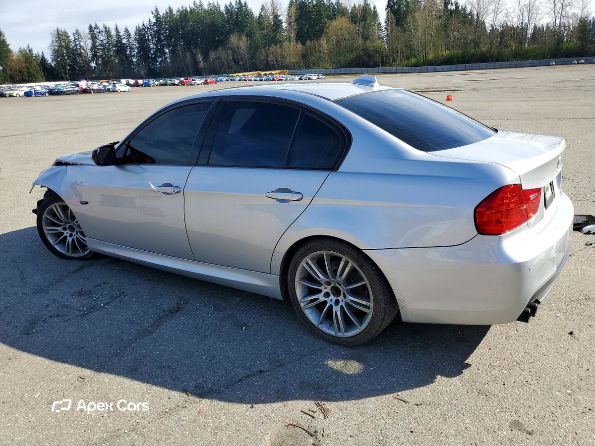BMW Series 3 2011