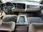 Chevrolet Suburban 2002