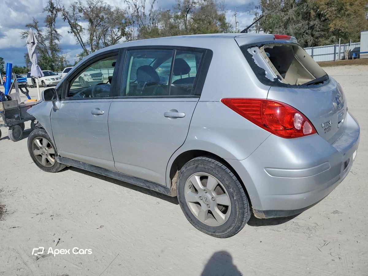 Nissan Versa 2012