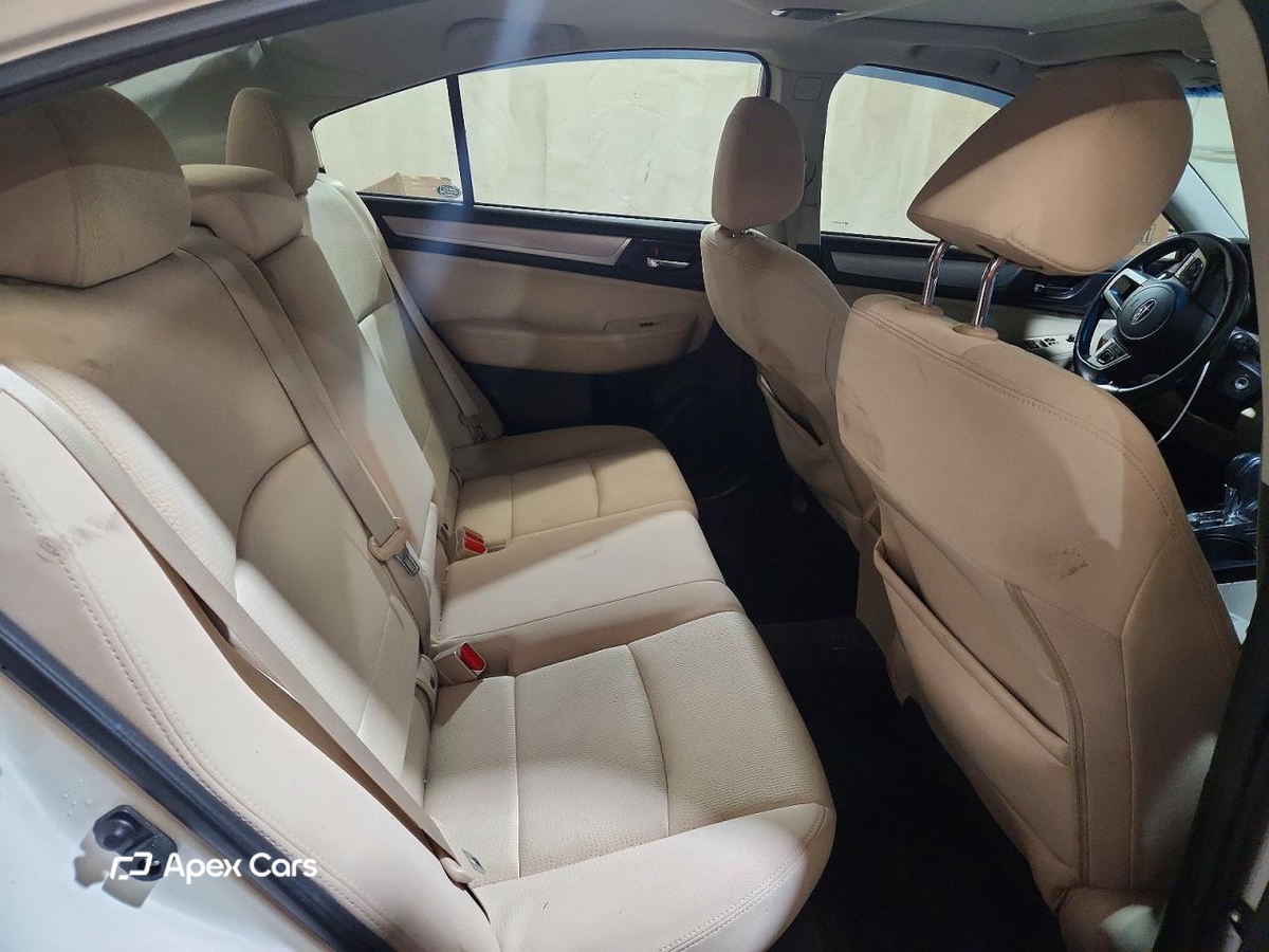 Subaru Legacy 2015