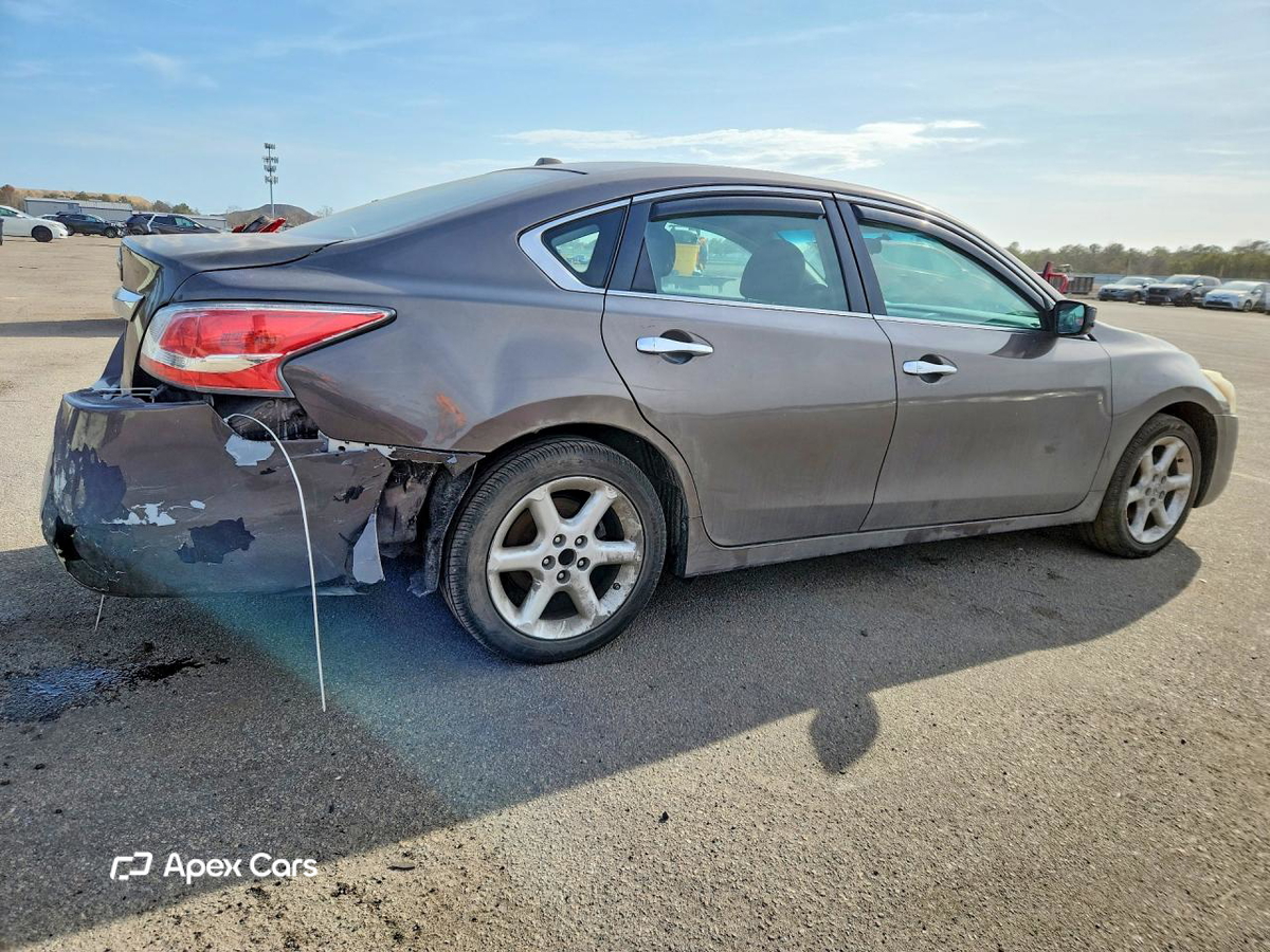 Nissan Altima 2015