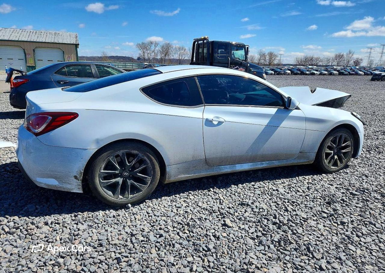 Hyundai Genesis 2014