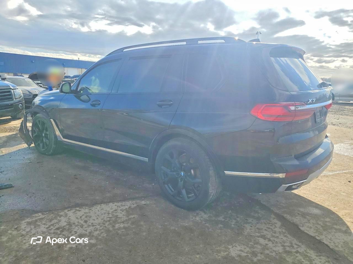 BMW X7 2021