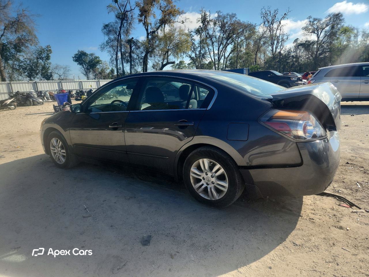 Nissan Altima 2011