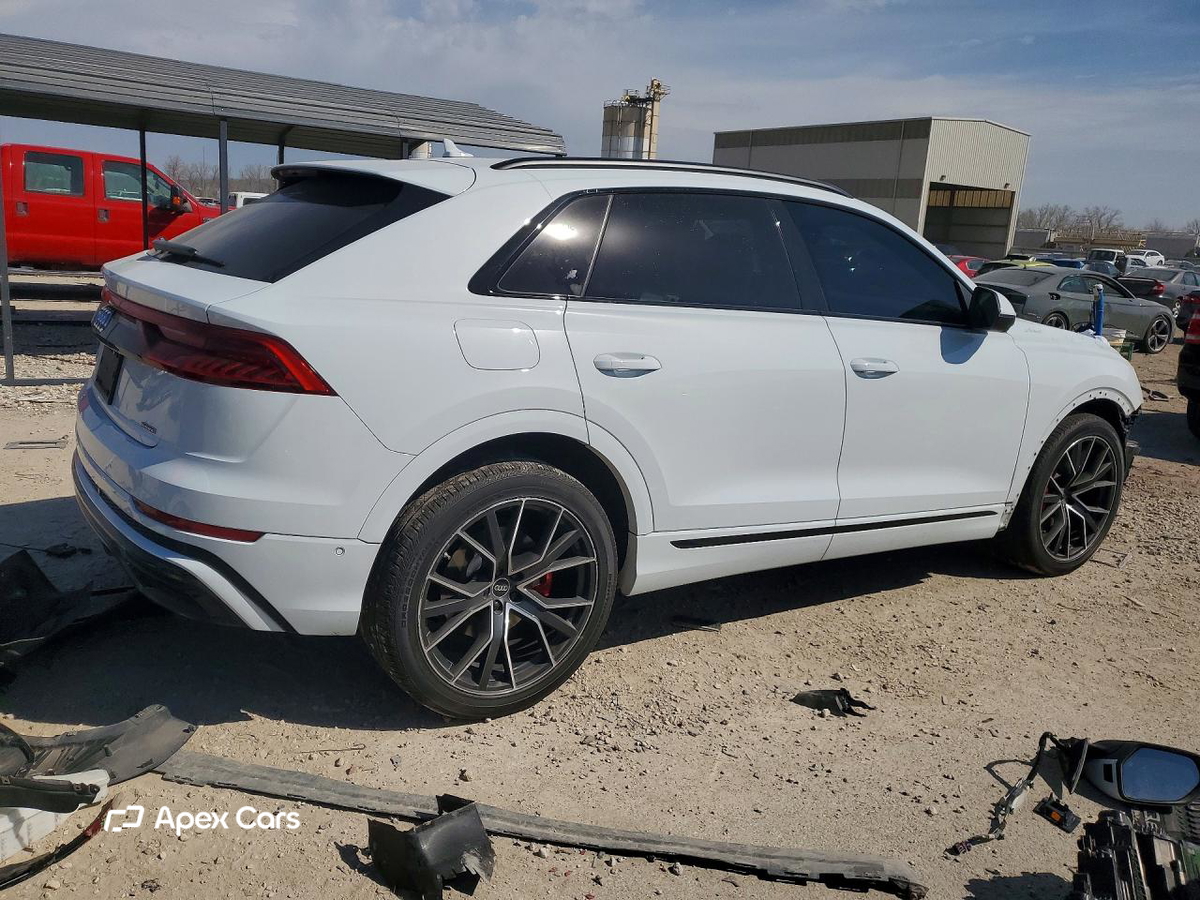 Audi Q8 2023
