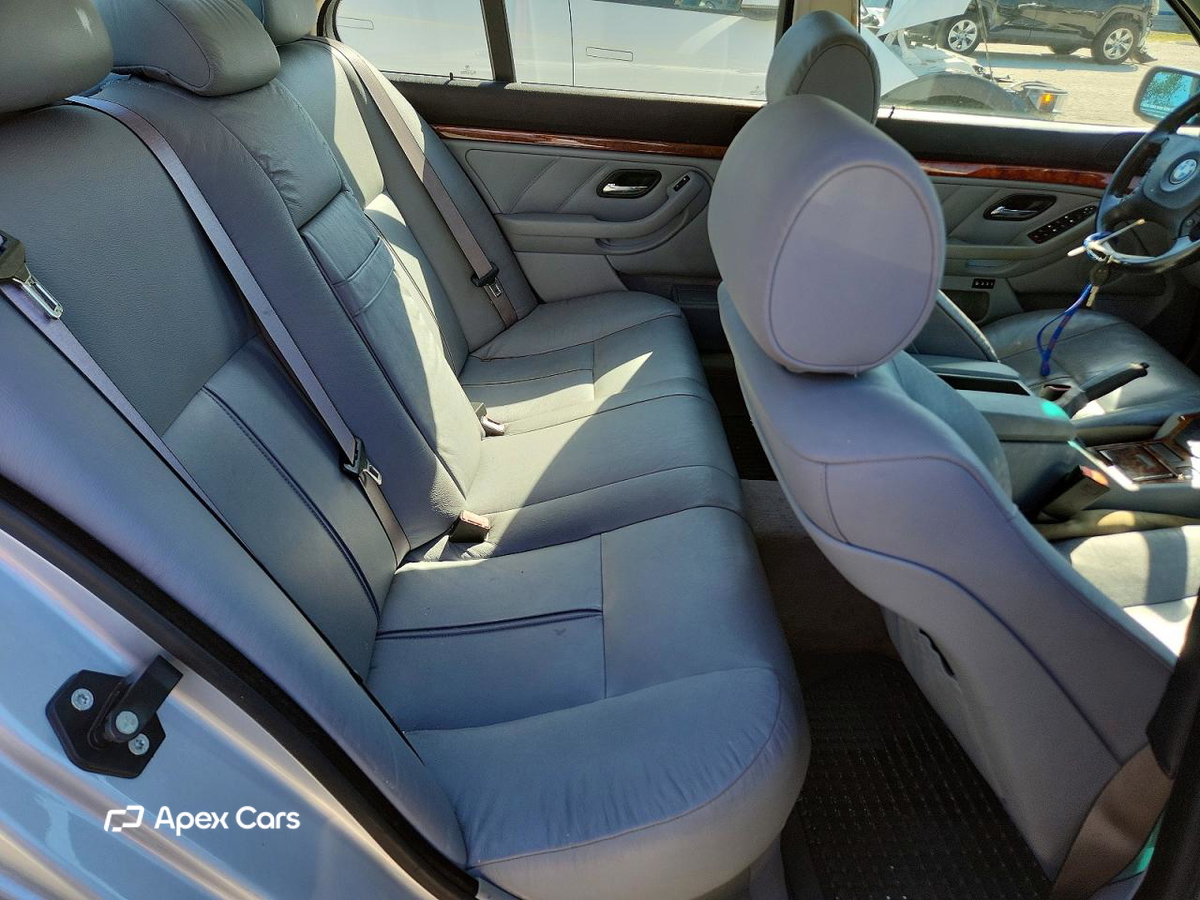 BMW Series 5 2002