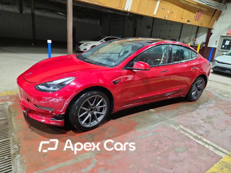 Tesla Model 3 2022 - Image 1 of 13