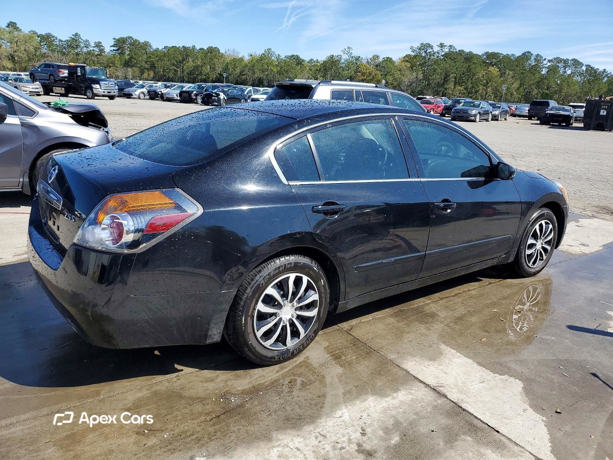 Nissan Altima 2012
