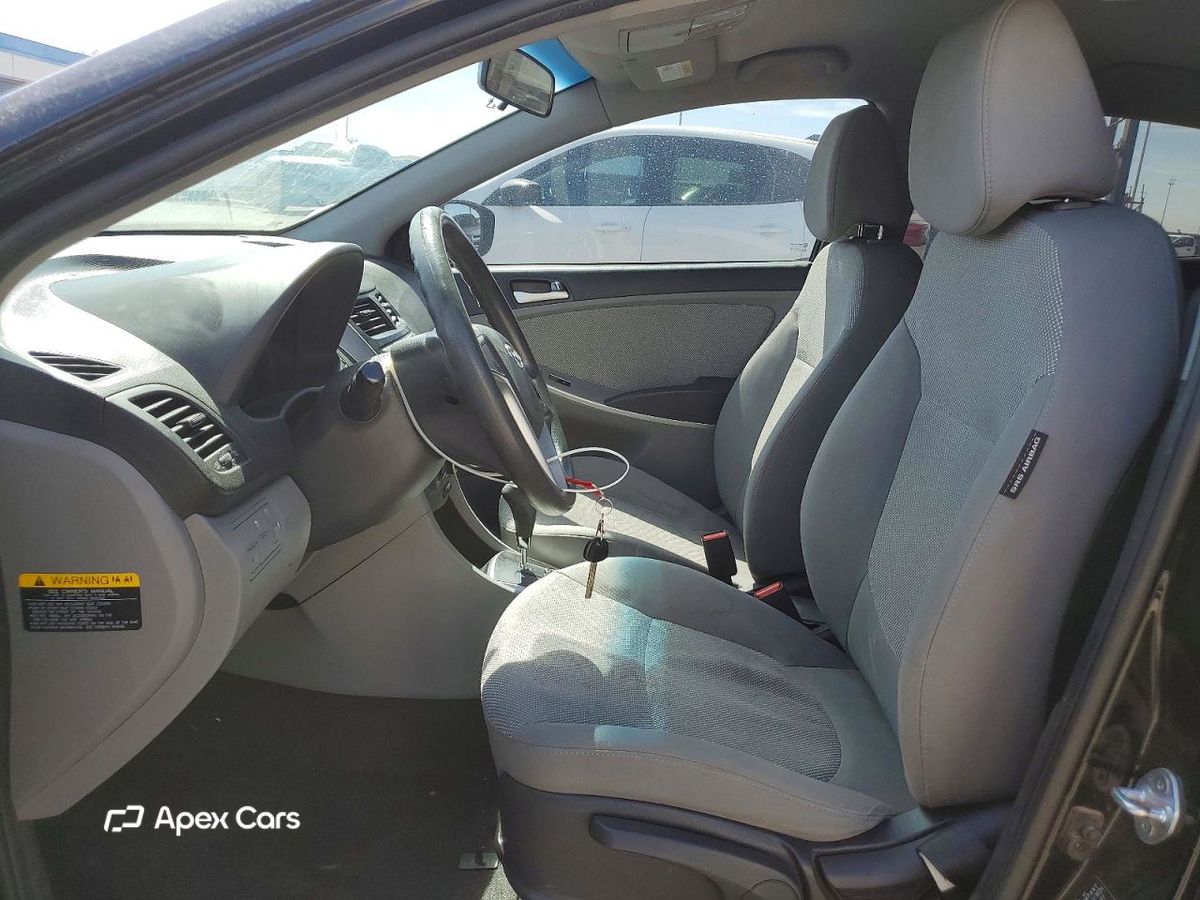 Hyundai Accent 2013