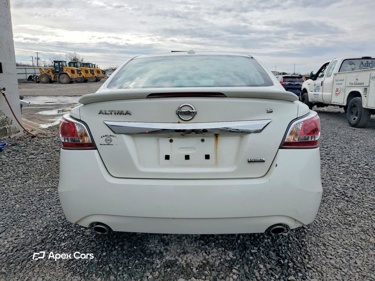 Nissan Altima 2015