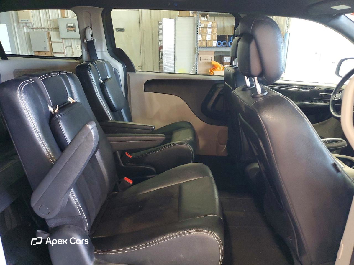 Dodge Caravan 2017