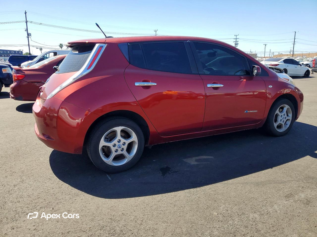 Nissan Leaf 2011