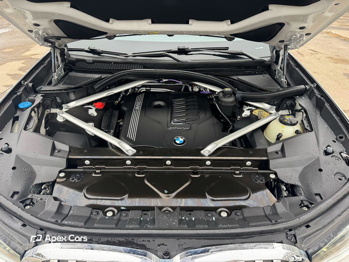 BMW X7 2021