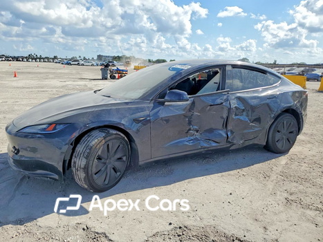 Tesla Model 3 2025 - Image 1 of 12