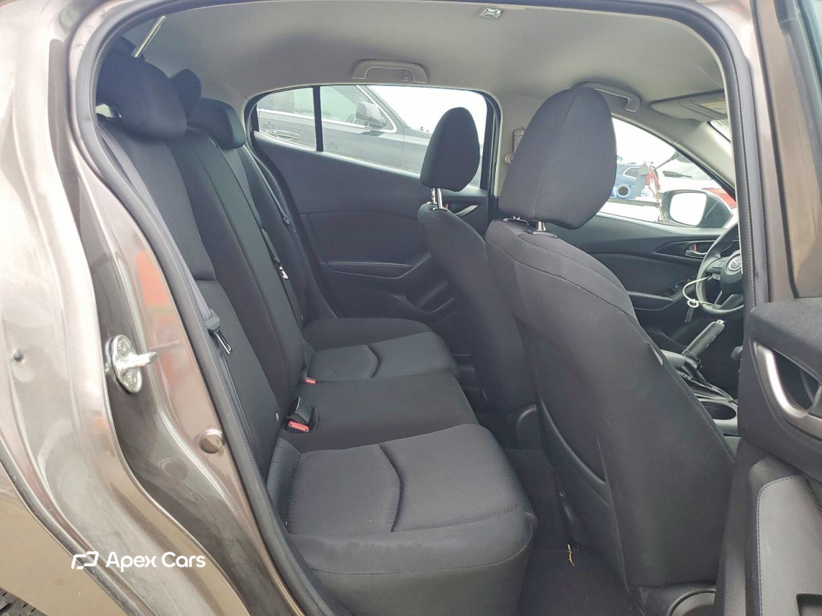 Mazda 3 2015