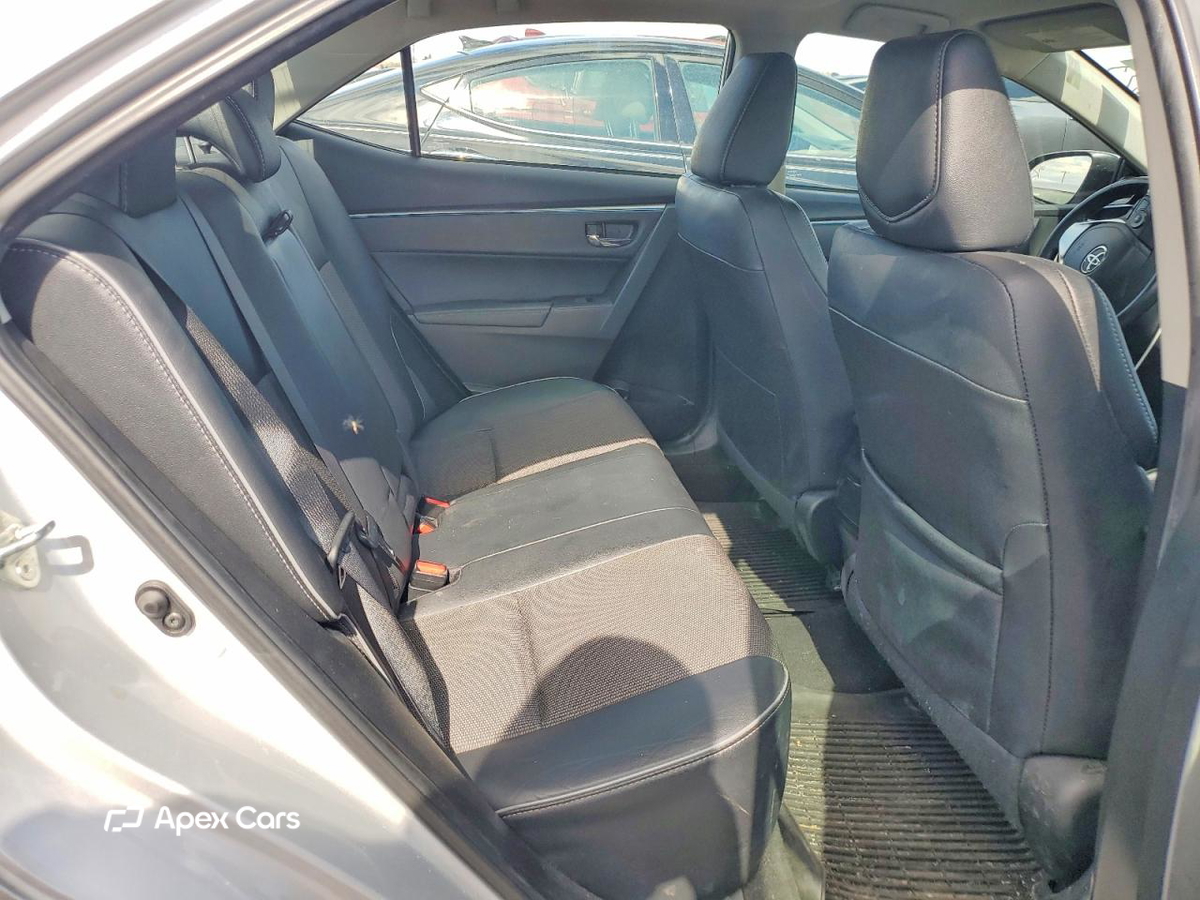Toyota Corolla 2015