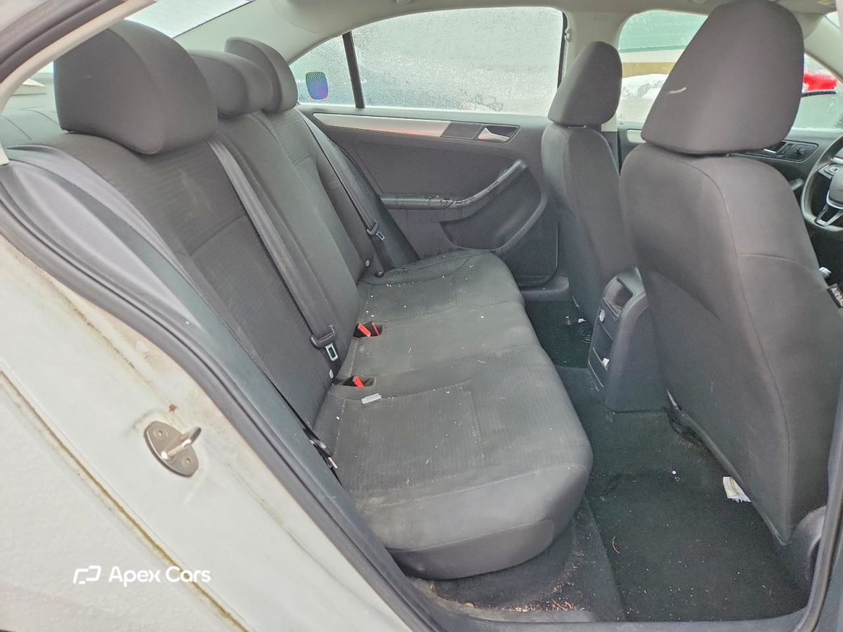 Volkswagen Jetta 2015