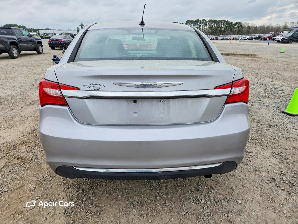 Chrysler 200 2013