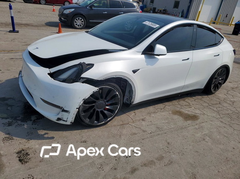 Tesla Model Y 2022 - Image 1 of 14