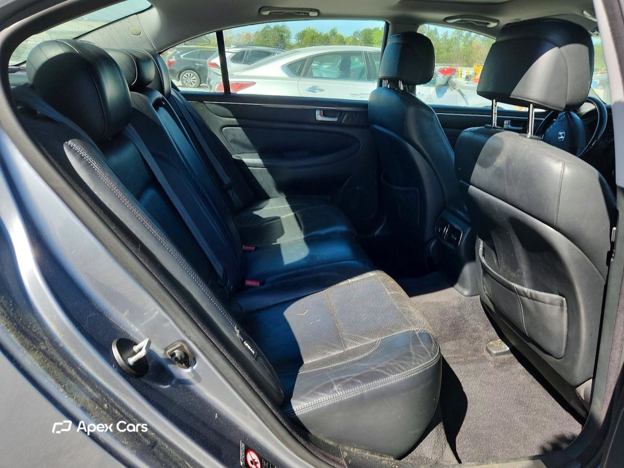 Hyundai Genesis 2013