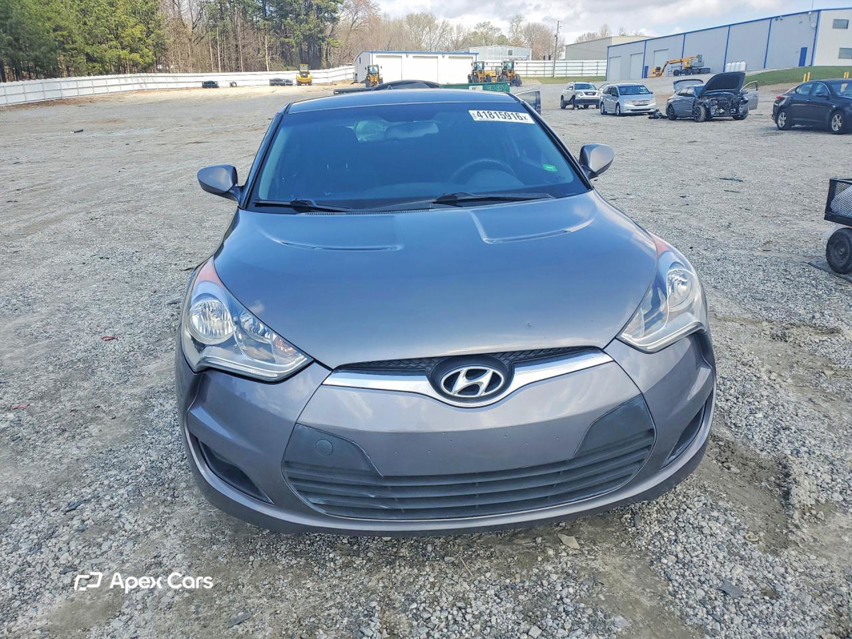 Hyundai Veloster 2013