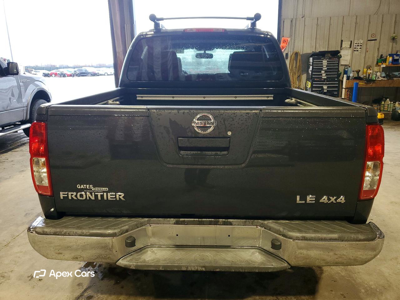 Nissan Navara (Frontier) 2010