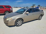 Toyota Avalon 2005