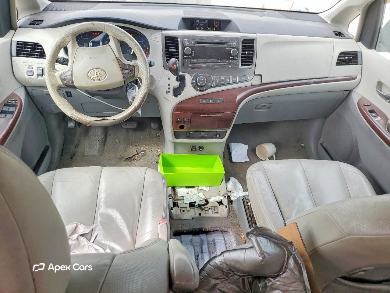 Toyota Sienna 2011