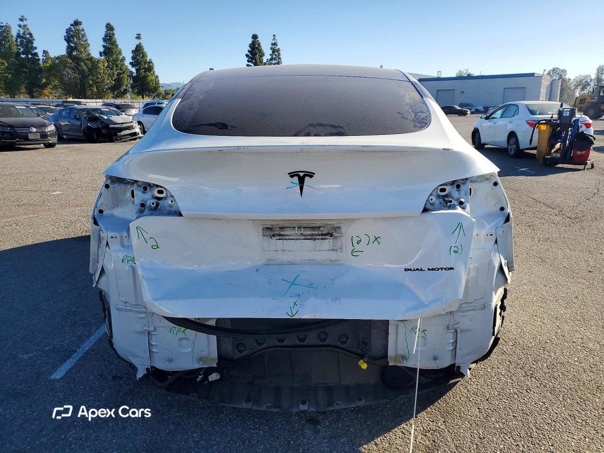 Tesla Model Y 2020