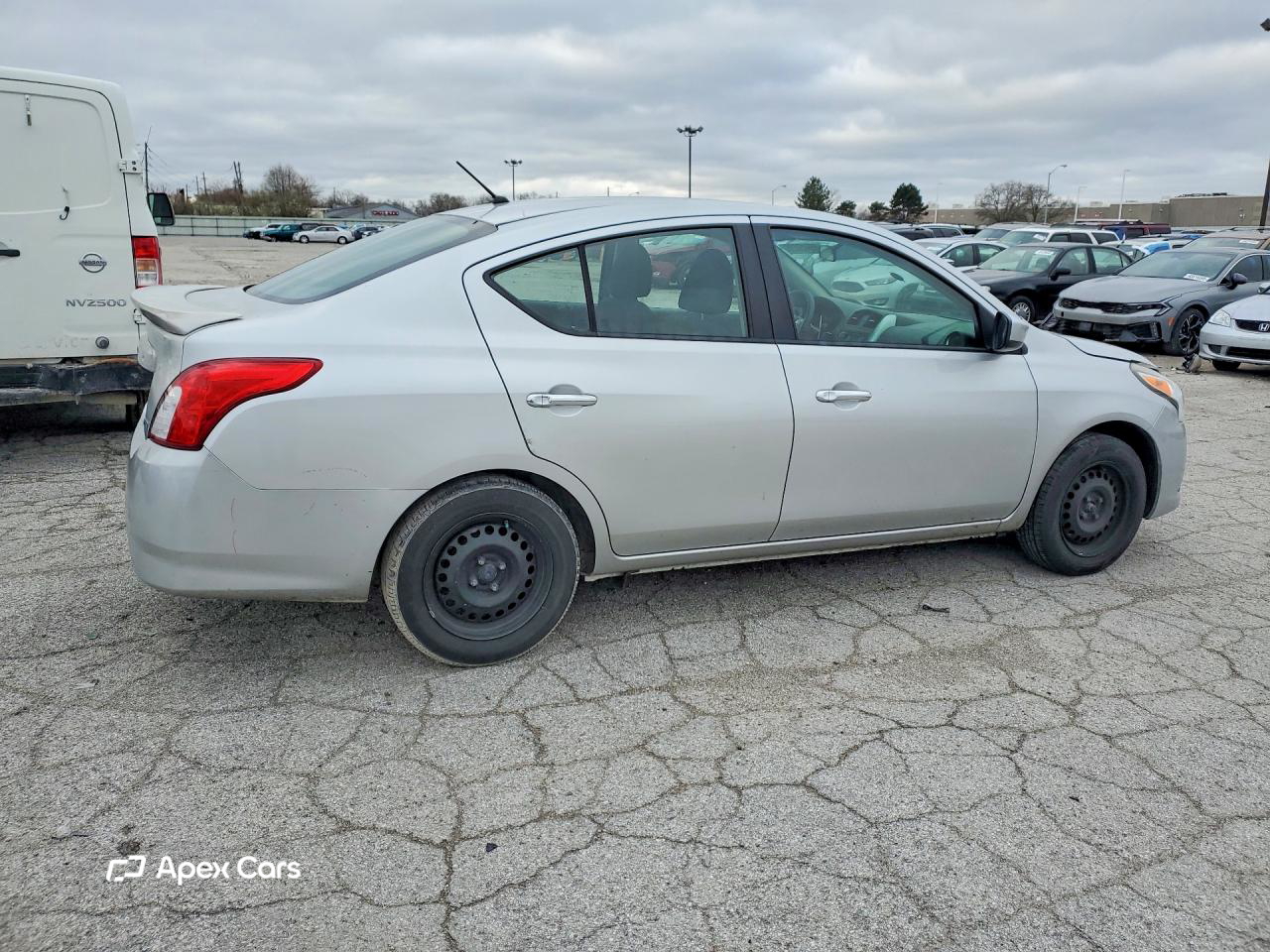 Nissan Versa 2016