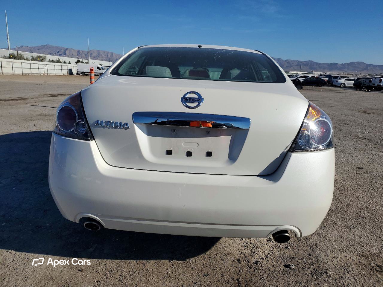 Nissan Altima 2011