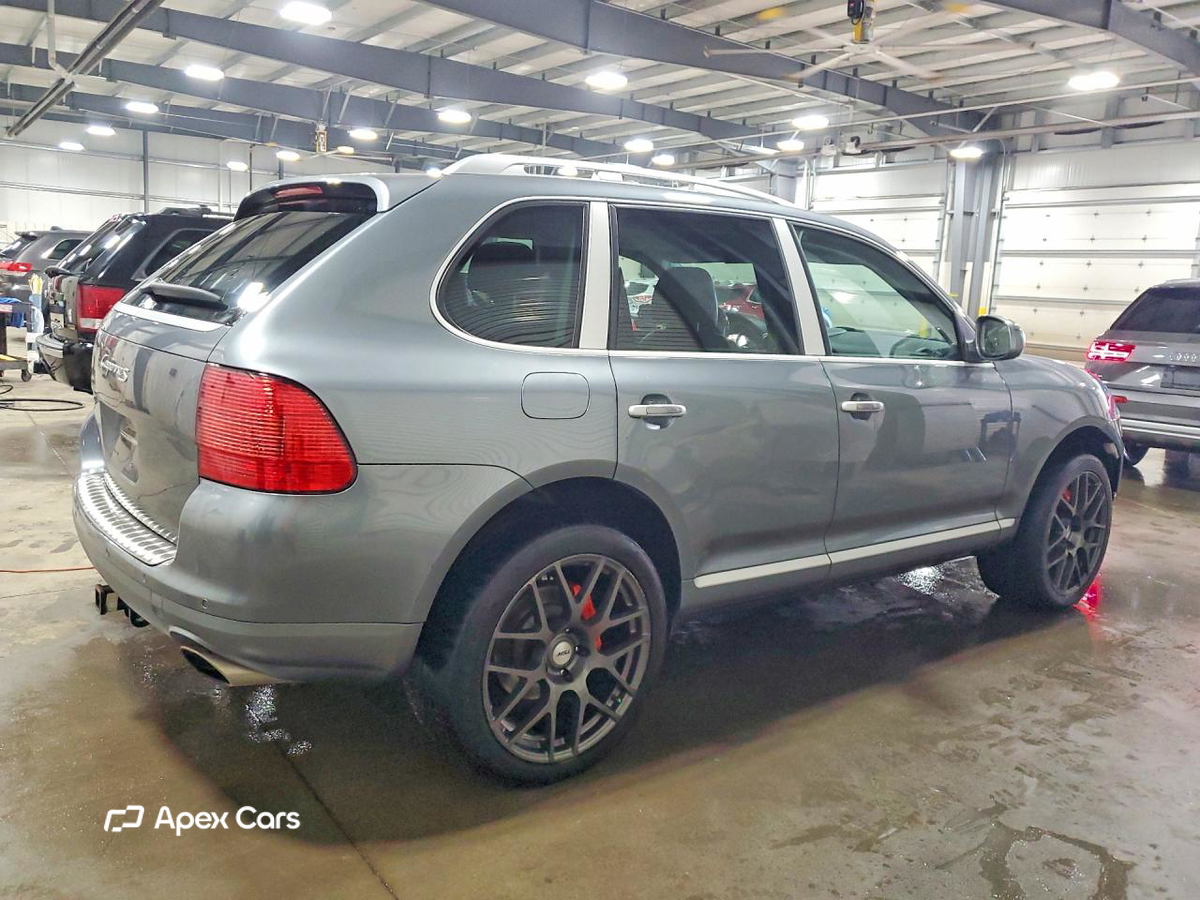Porsche Cayenne 2005