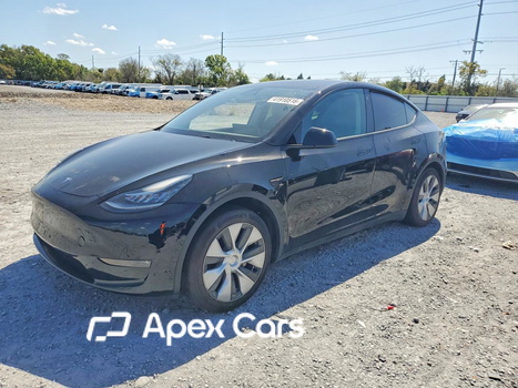 Tesla Model Y 2022 - Image 1 of 13
