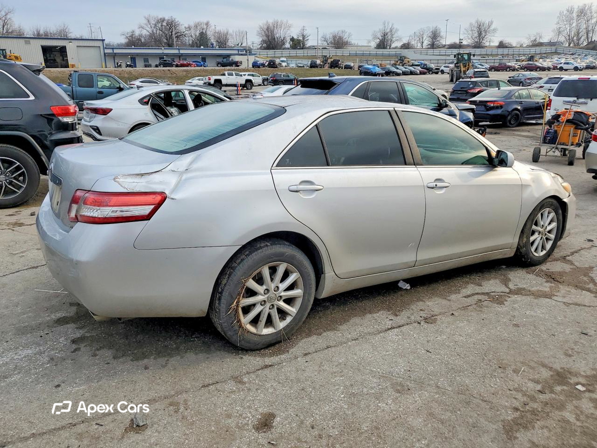 Toyota Camry 2010
